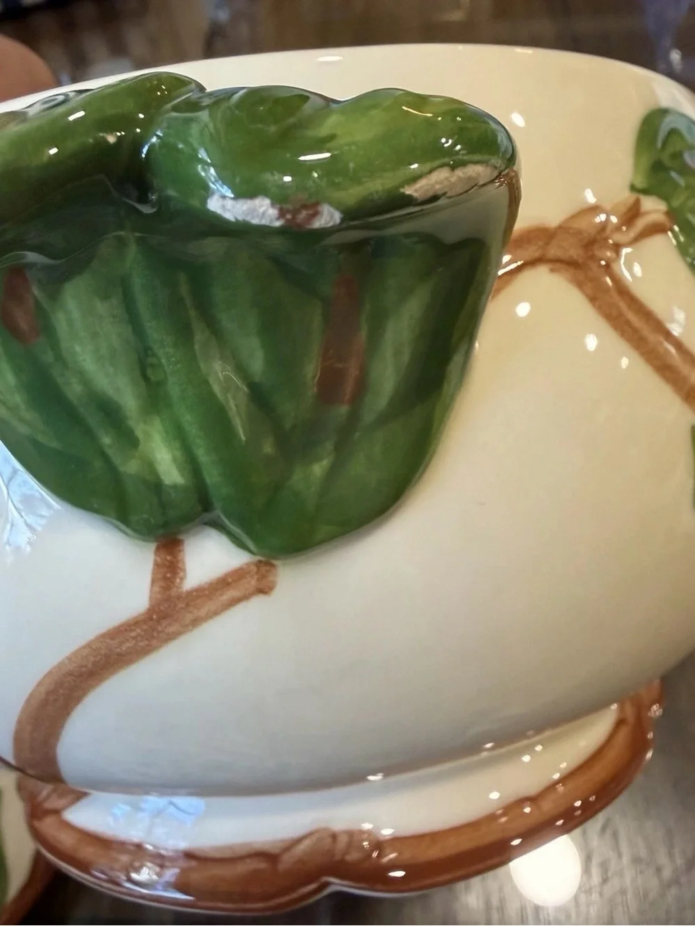 Franscian Apple pattern soup tureen and ladle
